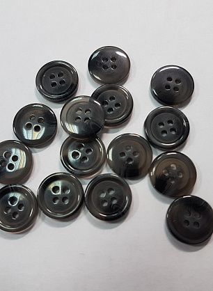 Пуговица пластик 4 прокола d-15мм серая полупрозрачная меланжевая - в интернет-магазине тканей Тессутидея арт. F-5394