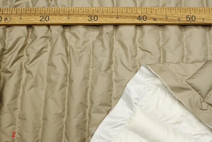 Деталь для пуховика с водоотталкивающим покрытием наполнитель пух 90*65см серо-бежевая - итальянские ткани Тессутидея арт. F-6499
