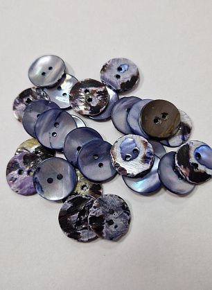 Пуговица ракушка 2 прокола d-15мм светло-синяя - в интернет-магазине тканей Тессутидея арт. F-5844