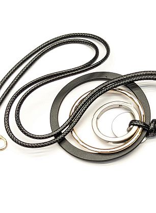 Подвеска на шнуре черно-серебряно-золотая 38см - в интернет-магазине тканей Тессутидея арт. F-6171