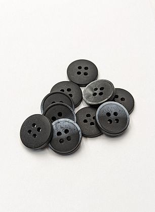 Пуговица костюмная пластик 4 прокола d-15мм темно-серая - в интернет-магазине тканей Тессутидея арт. F-6091
