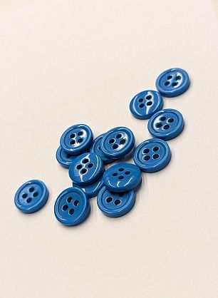 Пуговица костюмная пластик 4 прокола d-11мм темно-голубая - в интернет-магазине тканей Тессутидея арт. F-6075