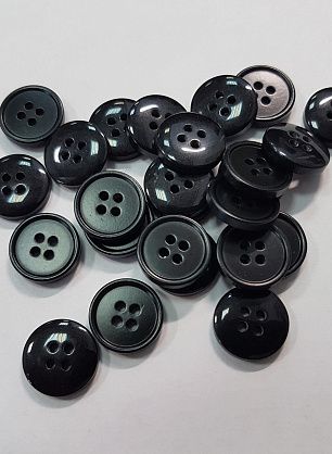 Пуговица пластик 4 прокола d-15мм черная - в интернет-магазине тканей Тессутидея арт. F-5376