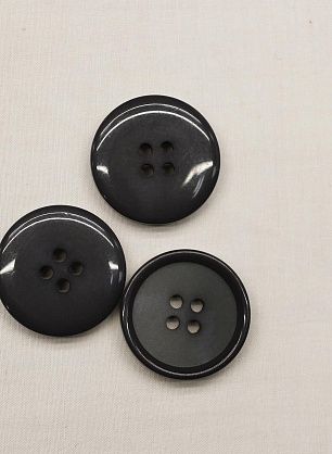 Пуговица пластик 4 прокола d-23мм темно-серая - в интернет-магазине тканей Тессутидея арт. F-6827