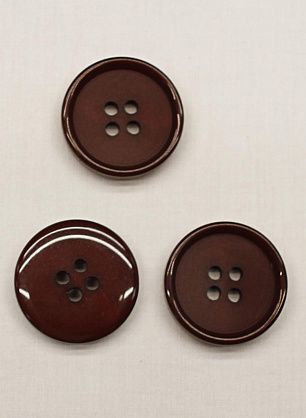 Пуговица пластик 4 прокола d-20мм темно-бордовая - в интернет-магазине тканей Тессутидея арт. F-6823