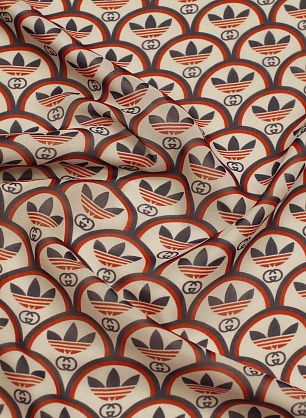 Шифон (н) красно-синий логотип на белом - в интернет-магазине тканей Тессутидея арт. 10-3965