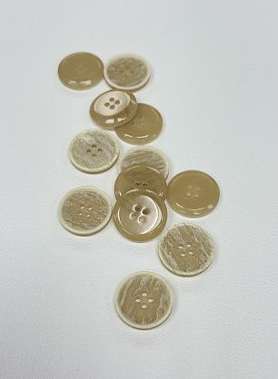 Пуговица пластик 4 прокола d-22мм бежевая меланж - в интернет-магазине тканей Тессутидея арт. F-7117