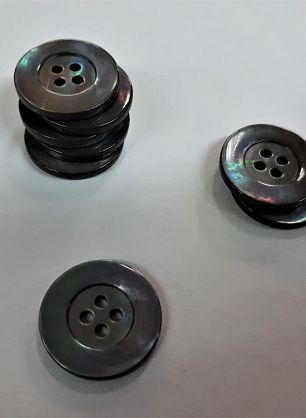 Пуговица ракушка 4 прокола d-20мм серо-коричневая с ободком - в интернет-магазине тканей Тессутидея арт. F-4361