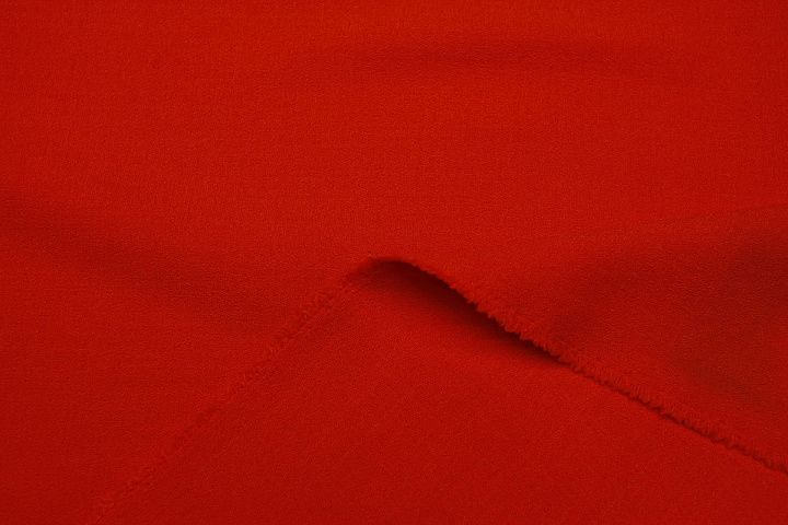 Костюмная креп двухслойная (о) алая - итальянские ткани Тессутидея арт. 05-4760