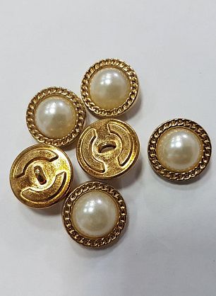 Пуговица на ножке металл золото с жемчужной вставкой d-18мм  - в интернет-магазине тканей Тессутидея арт. F-5121