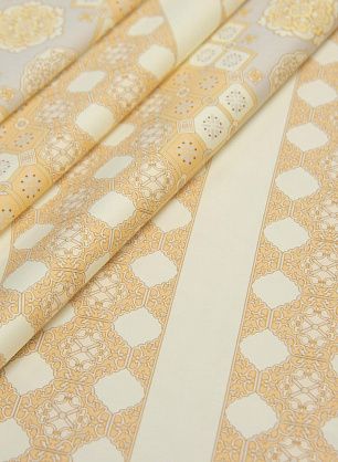 Хлопок купон (0,43м) (н) бежевый орнамент на молочном в стиле Versace - в интернет-магазине тканей Тессутидея арт. 01-5850