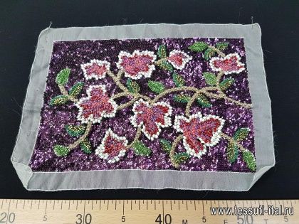 Аппликация растительный орнамент на фиолетовых пайетках на белой органзе 21*30см - итальянские ткани Тессутидея арт. F-5034