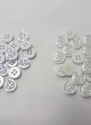 Пуговица пластик 4 прокола d-11мм белая перламутровая - итальянские ткани Тессутидея F-4960