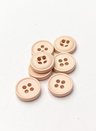 Пуговица пластик 4 прокола d-11мм светло-розово-бежевая - в интернет-магазине тканей Тессутидея арт. F-6128