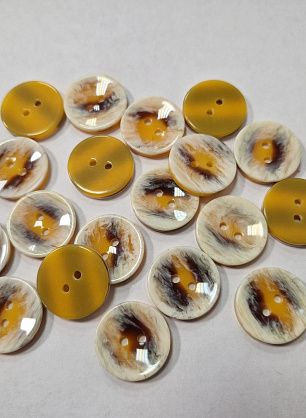 Пуговица пластик 2 прокола d-20мм бело-коричневая - итальянские ткани Тессутидея F-5764