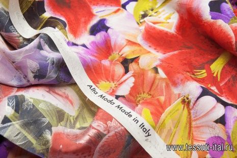 Шелк дама (н) крупный цветочный орнамент - итальянские ткани Тессутидея арт. 02-7531