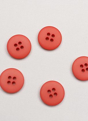 Пуговица пластик 4 прокола d-17мм коралловая - в интернет-магазине тканей Тессутидея арт. F-6559