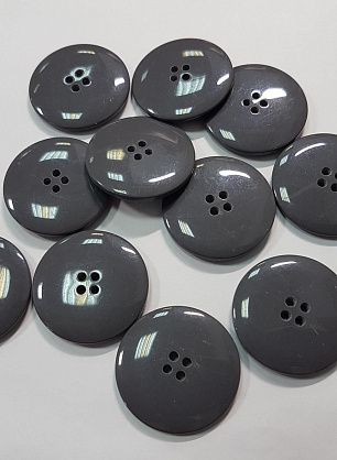Пуговица пластик 4 прокола d-30мм серая - в интернет-магазине тканей Тессутидея арт. F-5479