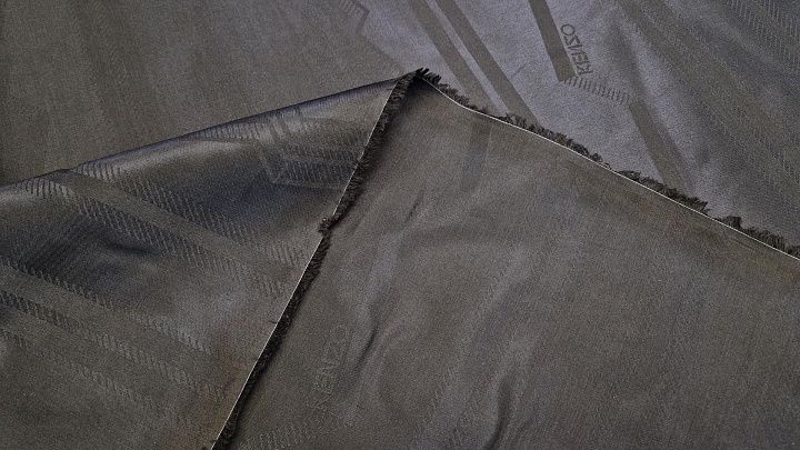 Подкладочная жаккардовая (н) черный геометрический орнамент на черном KENZO - итальянские ткани Тессутидея арт. 08-0685