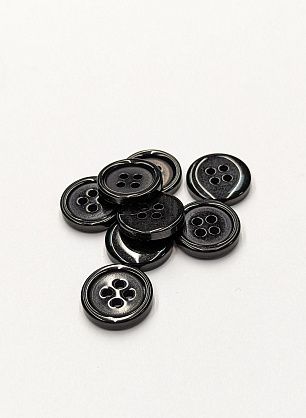 Пуговица костюмная пластик 4 прокола d-15мм черная - в интернет-магазине тканей Тессутидея арт. F-6106
