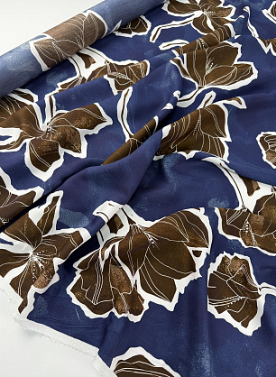 Плательная вискоза (н) крупный бело-коричневый рисунок на темно-синем - в интернет-магазине тканей Тессутидея арт. 04-1871