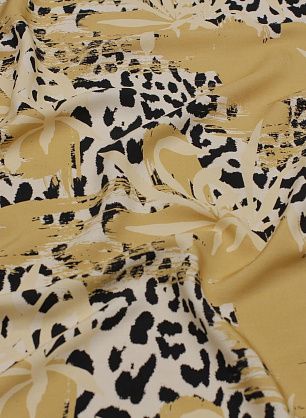 Плательная вискоза (н) растительный и хищный принт на бежевом - в интернет-магазине тканей Тессутидея арт. 04-1582