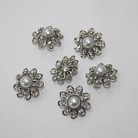 Пуговица на ножке металл цветок с жемчугом и стразами  d-22mm Roberto Cavalli - итальянские ткани Тессутидея арт. F-2480