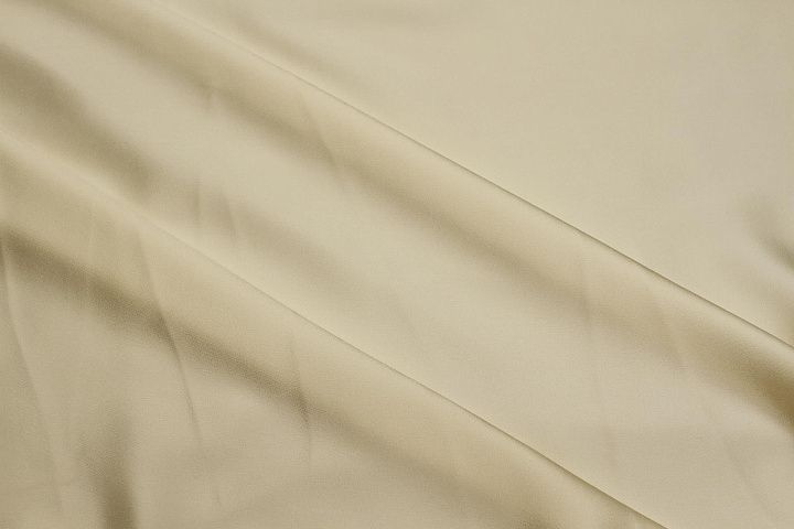 Шелк атлас (о) молочный - итальянские ткани Тессутидея арт. 10-4514