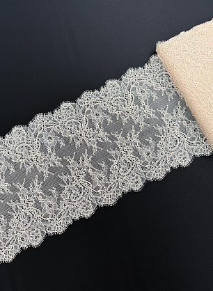 Кружево (о) светло-бежевое ш-24см - в интернет-магазине тканей Тессутидея арт. 03-7603