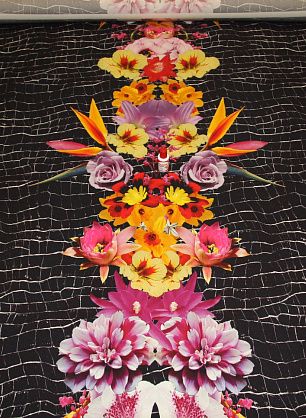 Плательная Cadi купон (1,7м) стрейч (н) крупные цветы на черном ш-130см - в интернет-магазине тканей Тессутидея арт. 03-1905