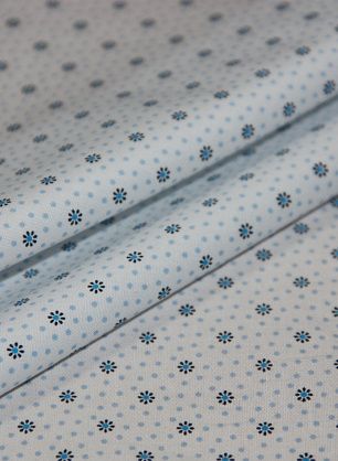 Сорочечная стрейч (н) цветы и голубой горох на белом ш-150см - в интернет-магазине тканей Тессутидея арт. 01-3357