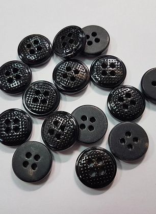 Пуговица пластик 4 прокола d-17мм темно-коричневая в точку - в интернет-магазине тканей Тессутидея арт. F-5640