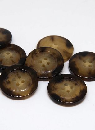 Пуговица пластик 4 прокола d-22мм коричнево-молочная - в интернет-магазине тканей Тессутидея арт. F-4737