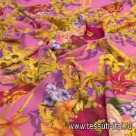 Шифон (н) цветочный орнамент и вензеля на розовом в стиле Pierre Cardin - итальянские ткани Тессутидея арт. 10-1091