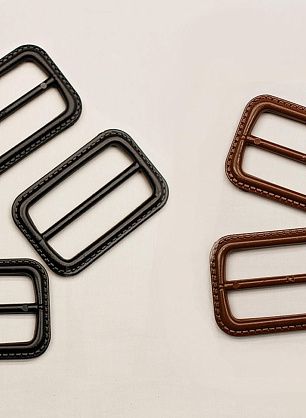 Пряжка пластик 50мм коричневая, черная - в интернет-магазине тканей Тессутидея арт. F-6621