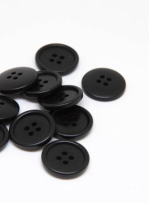 Пуговица пластик 4 прокола d-18мм черная - итальянские ткани Тессутидея.