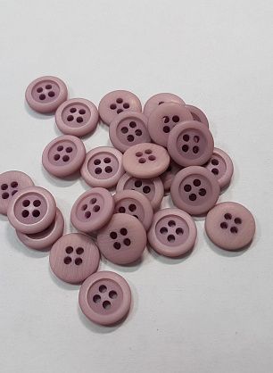 Пуговица пластик 4 прокола d-12мм сиреневая - в интернет-магазине тканей Тессутидея арт. F-5318