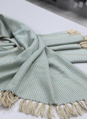 Кашемир купон-палантин бежево-бирюзовый 175*90см - в интернет-магазине тканей Тессутидея арт. F-6470