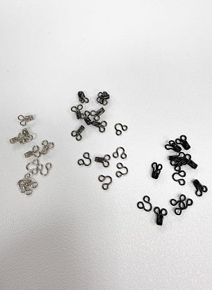 Крючок металл серебро, никель, черный - в интернет-магазине тканей Тессутидея арт. F-7179