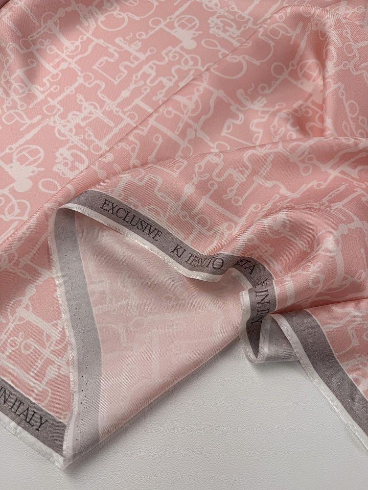 Шелк твил (н) белый рисунок на светло-розовом - итальянские ткани Тессутидея арт. 10-4868