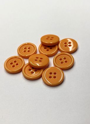 Пуговица костюмная пластик 4 прокола d-15мм оранжевая - в интернет-магазине тканей Тессутидея арт. F-6085