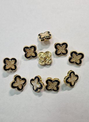 Пуговица металл золото на ножке d-14мм черно-бежевый цветок - в интернет-магазине тканей Тессутидея арт. F-5742