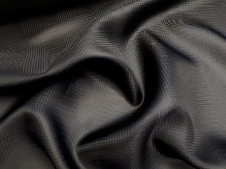 Подкладочная жаккардовая  (о) черная клетка MaxMara - итальянские ткани Тессутидея арт. 08-0877