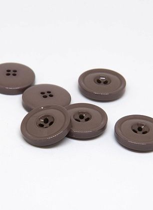 Пуговица пластик 4 прокола d-20мм коричневая - в интернет-магазине тканей Тессутидея арт. F-4641
