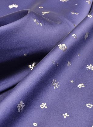 Тафта с люрексом купон (1,3м) (н) цветочный орнамент на темно-синем Max Mara - в интернет-магазине тканей Тессутидея арт. 03-5544