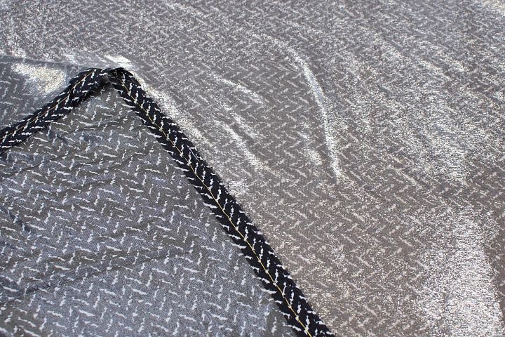 Бархат с люрексом (н) черно-белый орнамент в стиле Chanel - итальянские ткани Тессутидея арт. 03-6054