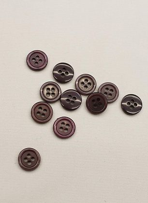 Пуговица пластик 4 прокола d-11мм баклажановая - итальянские ткани Тессутидея F-6563