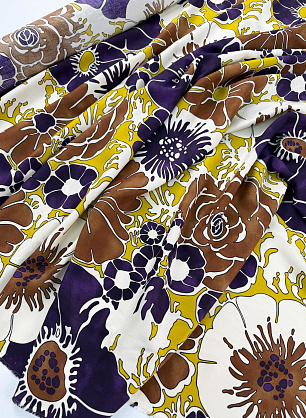 Плательная вискоза (н) крупный желто-фиолетовый цветочный рисунок - в интернет-магазине тканей Тессутидея арт. 04-1866