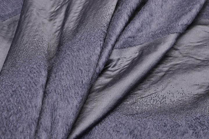 Плательная матлассе купон (1,8м) (о) широкая темно-серая полоса с ворсом Armani - итальянские ткани Тессутидея арт. 03-5545
