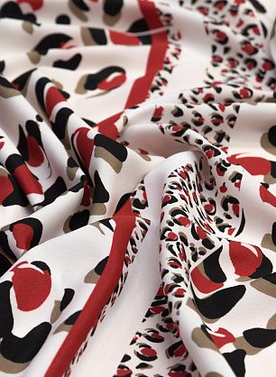 Плательная купон (0,8м) (н) красно-черно-бежевый орнамент на айвори - в интернет-магазине тканей Тессутидея арт. 03-6326